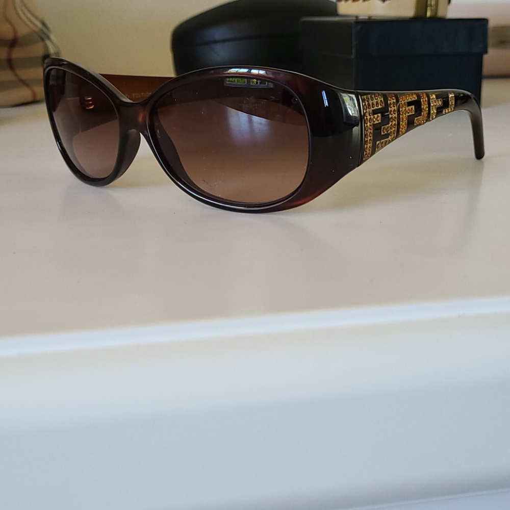 Sun glasses